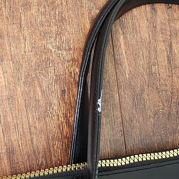 Disney Mickey Weekender Bag NWT - Picture 4 of 16